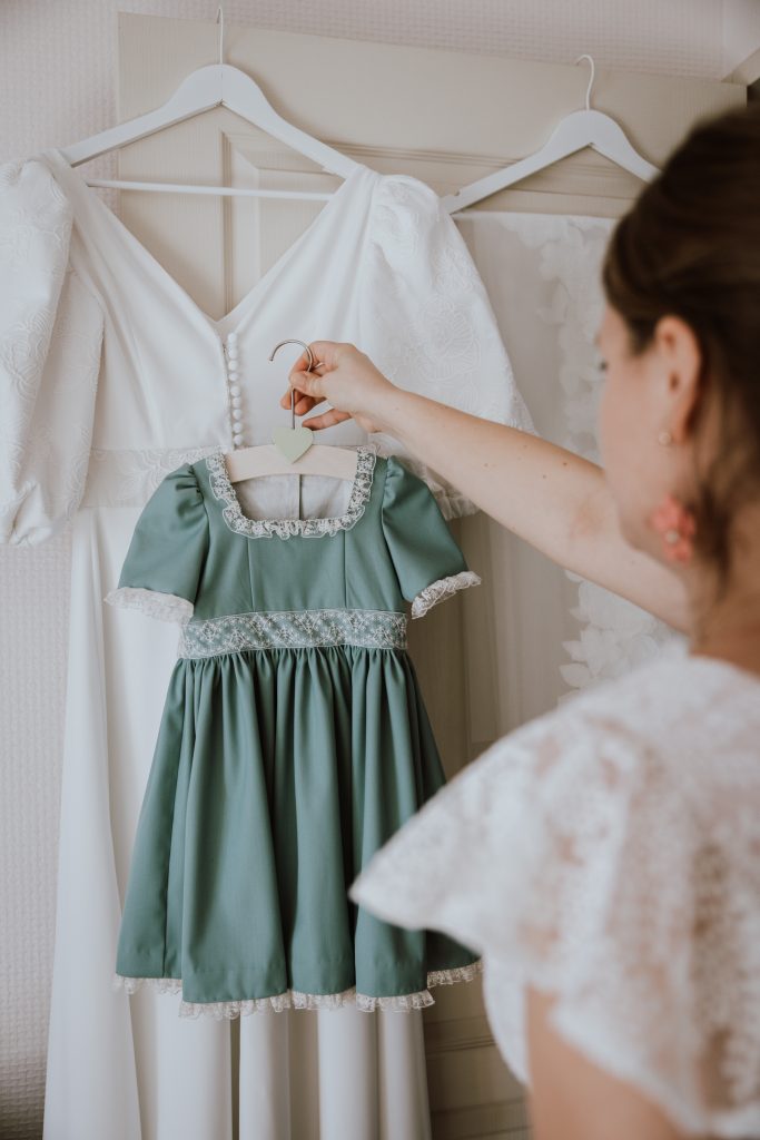 Tenue sur mesure pour enfant